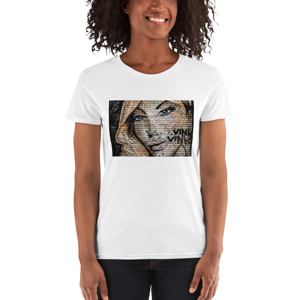 Women's short sleeve t-shirt